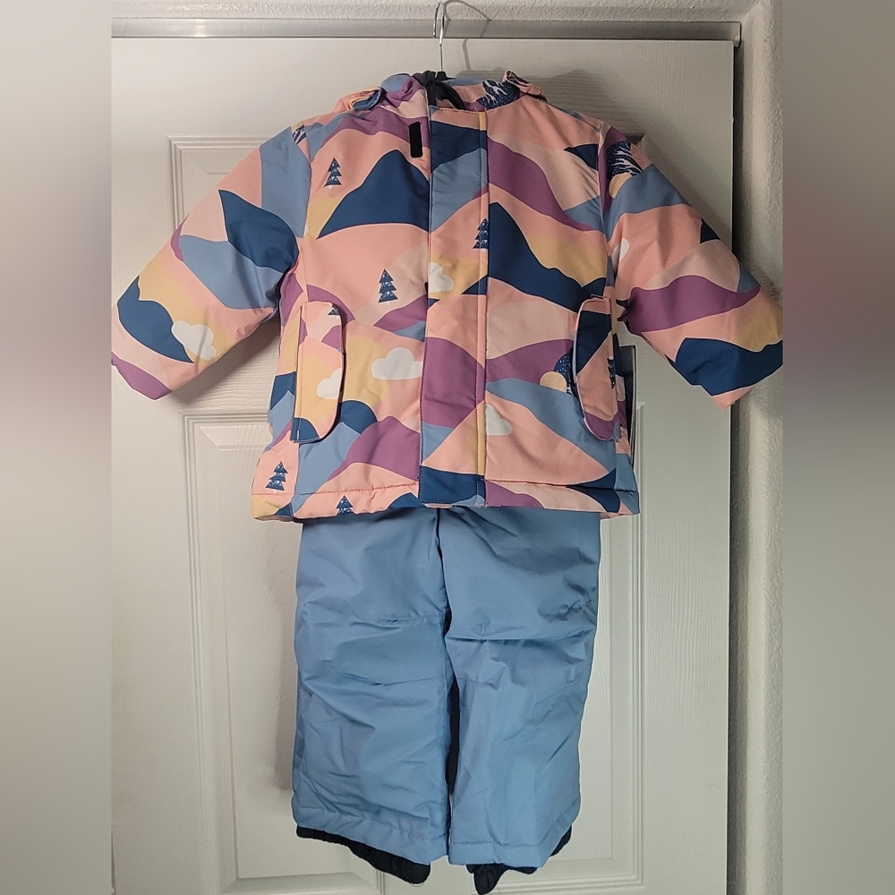 Iceburg Brand New Snow Suit ,Jacket And Bibs For Sale